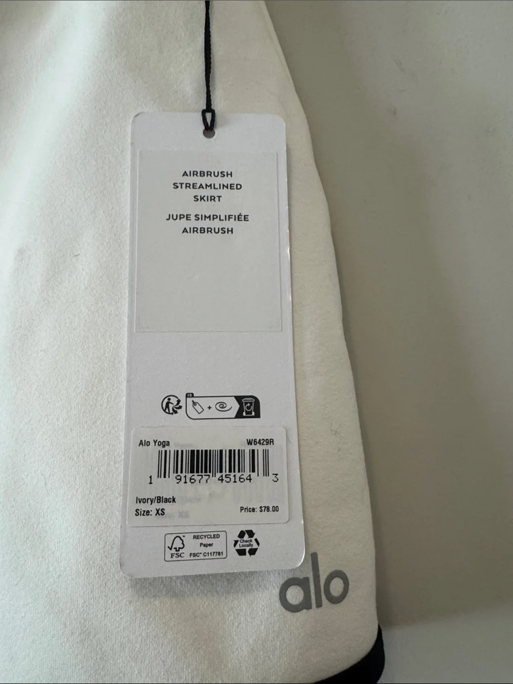 NEW WITH TAGS | ALO Yoga White Mini Skort with Black Trim